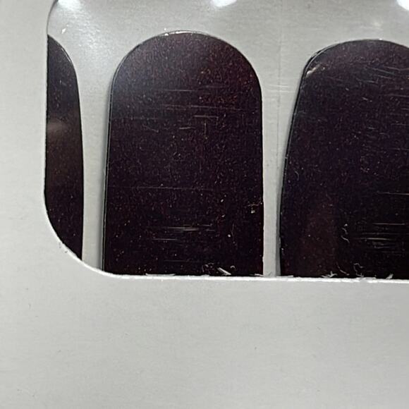 Color Street Made In Milan Nail Strips NWT - Picture 2 of 4